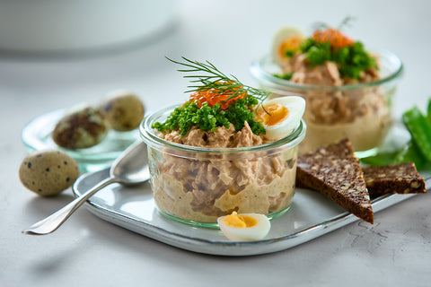 Tunmousse med vagtelæg