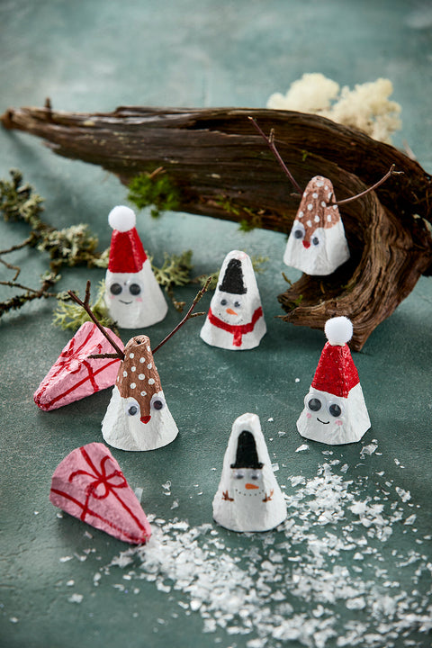 DIY julefigurer af æggebakker: Lav nisser, rener, snemænd og gaver